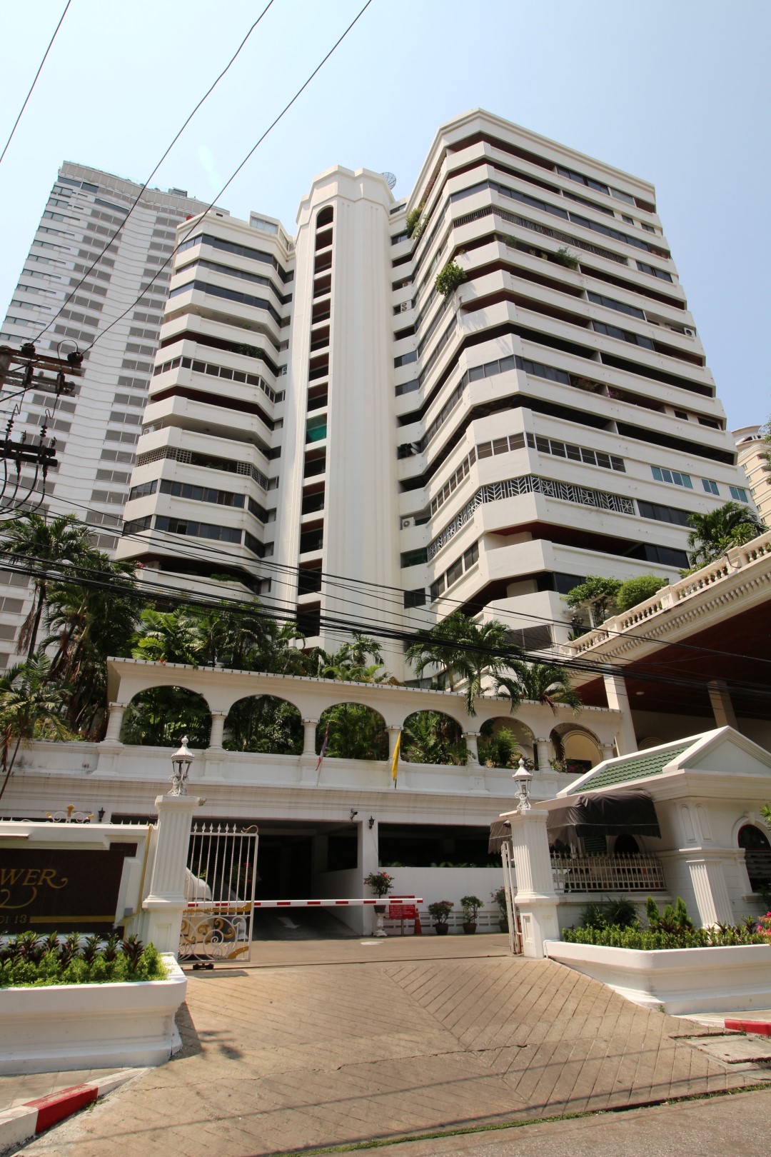 Bangkok Residential Agency's 4 Bed Condo For Rent in Nana BR5927CD 3