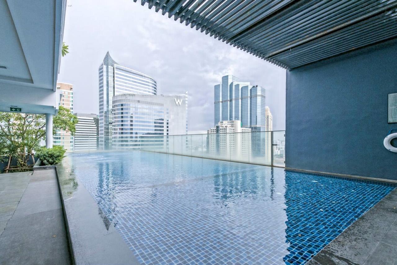 Hostmaker Bangkok Agency's Light and Modern 1 bed 1 bath Condo in the Exciting Bang Rak District 19