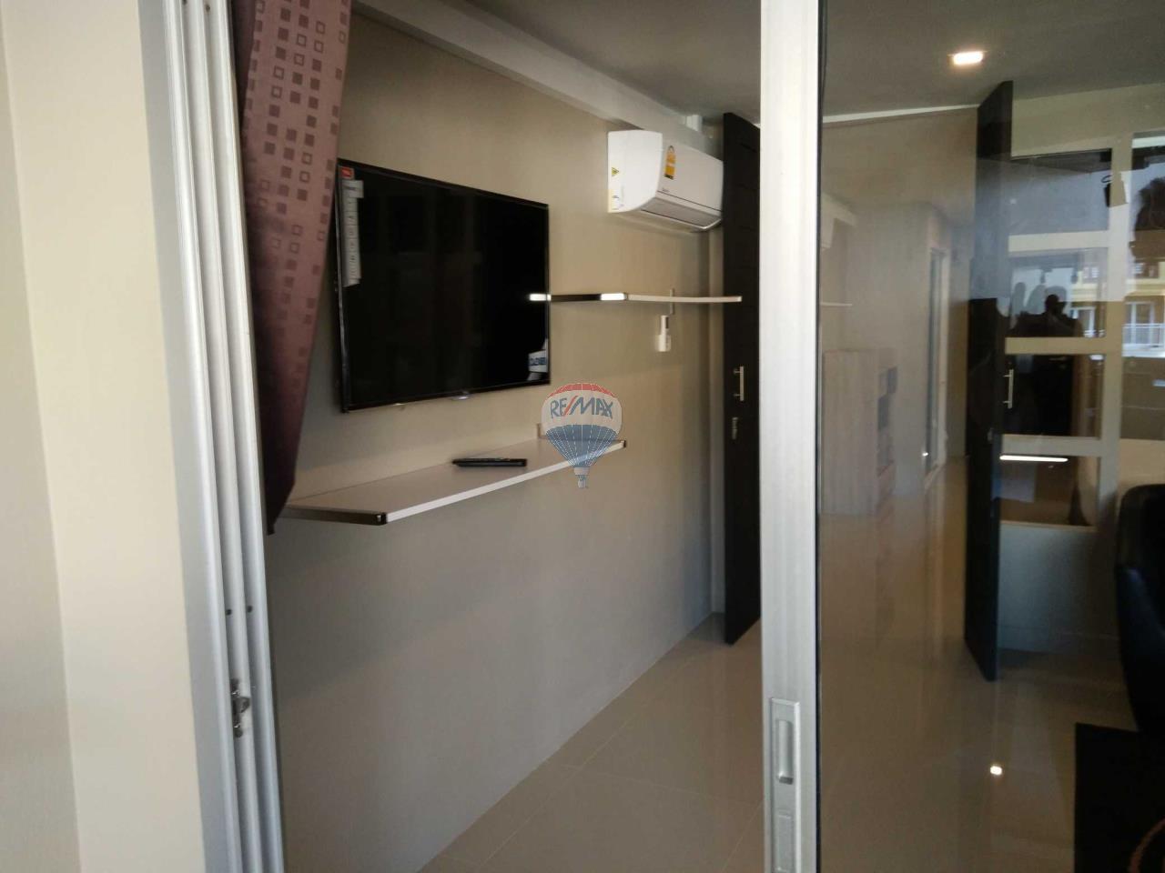 RE/MAX Top Properties Agency's PATONG CENTRAL AREA ONE BEDROOM CONDO FOR SALE 22