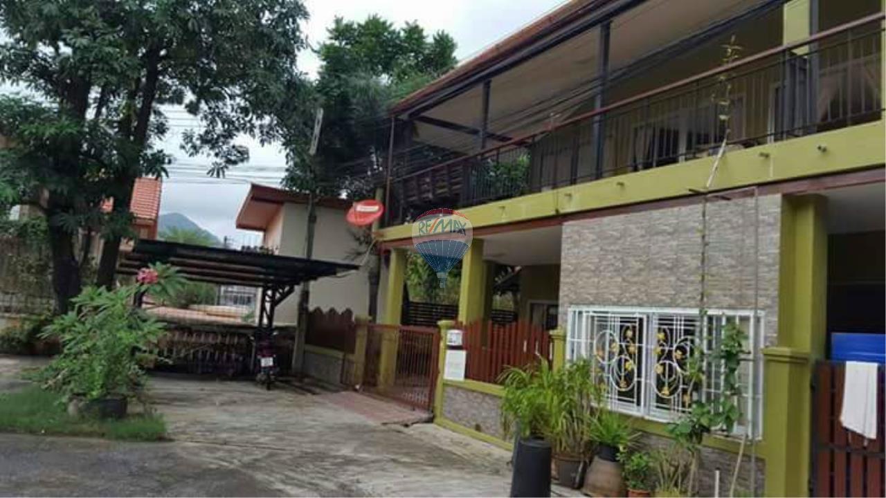 RE/MAX Top Properties Agency's Phuket,Patong Beach Villa 4 Bedrooms For Rent 2