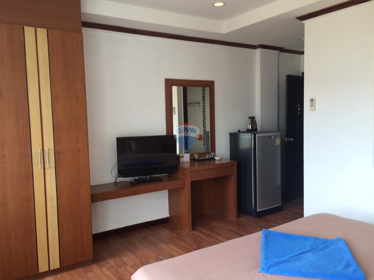 RE/MAX Top Properties Agency's Phuket,Patong Beach 17 Rooms Guest House For Sale 20
