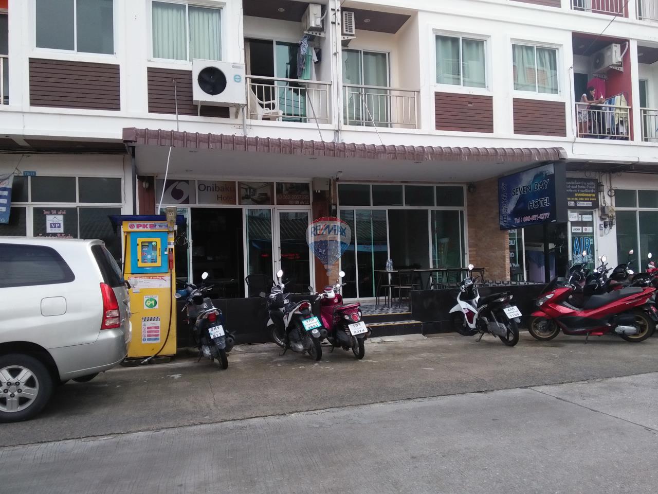 RE/MAX Top Properties Agency's Phuket,Patong Beach 17 Rooms Guest House For Sale 2