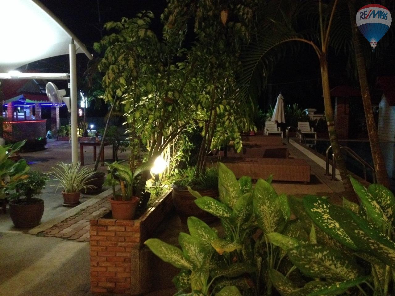 RE/MAX Top Properties Agency's Restaurant near the Beach @ Surin Beach 12