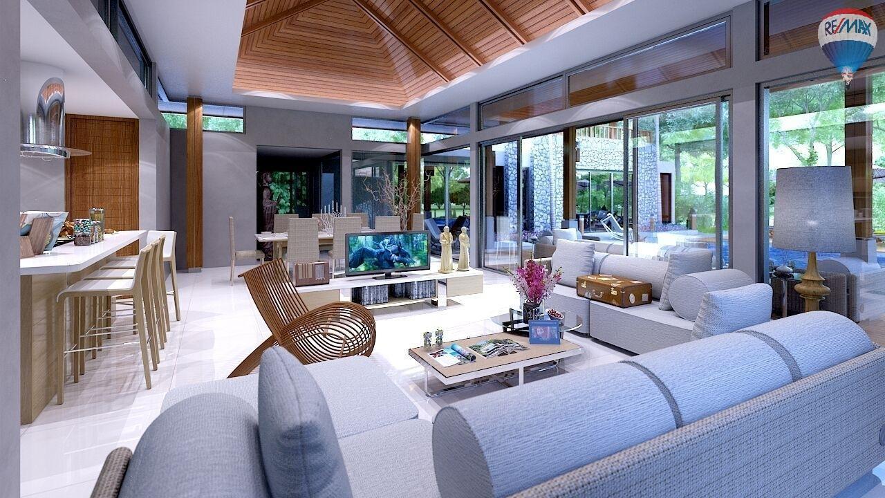 RE/MAX Top Properties Agency's Luxury Botanica Villa 3 Bed 7