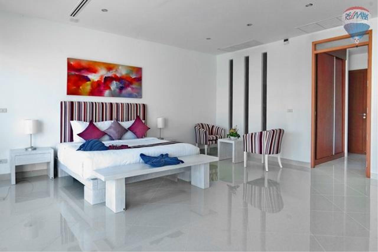 RE/MAX Top Properties Agency's Luxury Condo For Sale Surin Beach 172