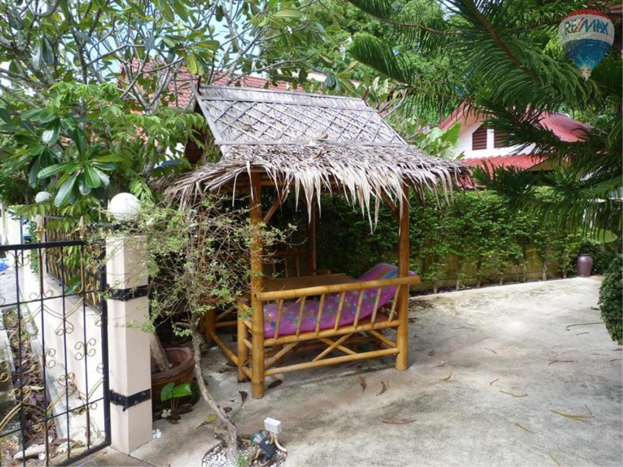 RE/MAX Top Properties Agency's Villa For Rent Naiharn 8