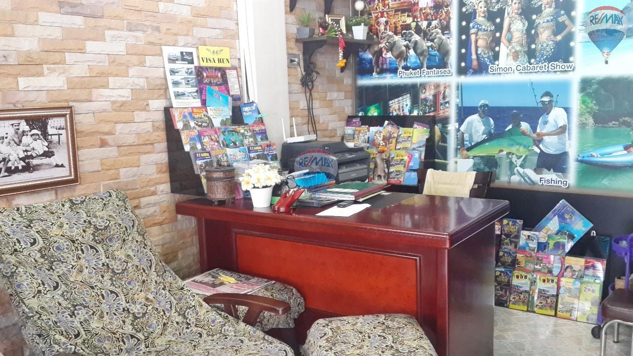 RE/MAX Top Properties Agency's Thai Massage Shop Business for Long Lease in Patong 4