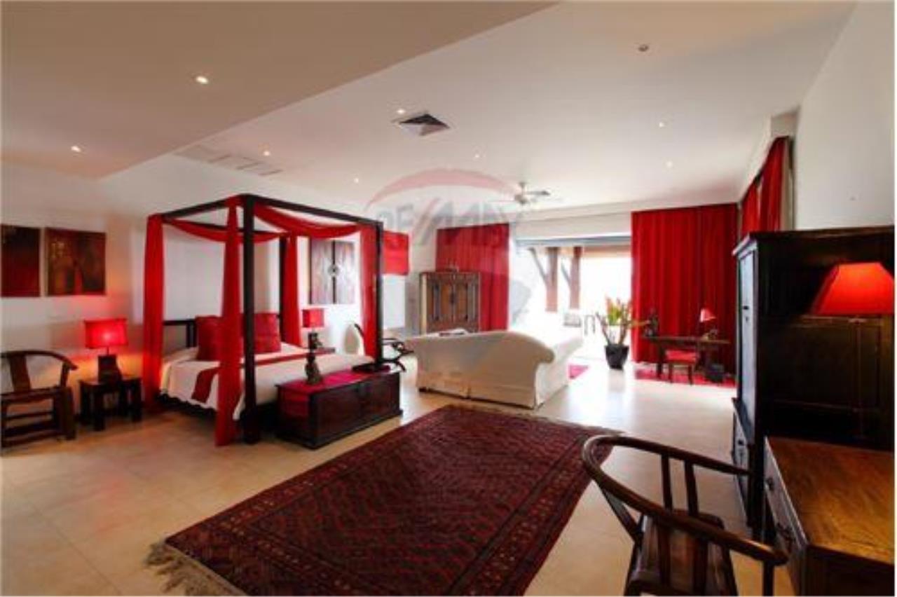 RE/MAX Top Properties Agency's PHUKET,PATONG, KALIM POLL VILLA 4 BEDROOMS FOR SALE 11