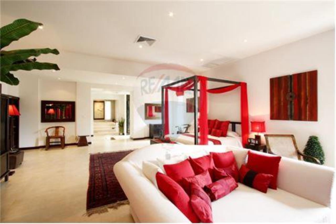 RE/MAX Top Properties Agency's PHUKET,PATONG, KALIM POLL VILLA 4 BEDROOMS FOR SALE 4