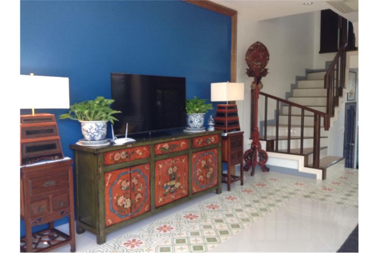 RE/MAX Top Properties Agency's PHUKET,PATONG BEACH VILLA 3 BEDROOMS FOR SALE 11