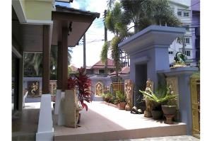 RE/MAX Top Properties Agency's Phuket, Patong Beach, Pool Villa for Rent 5