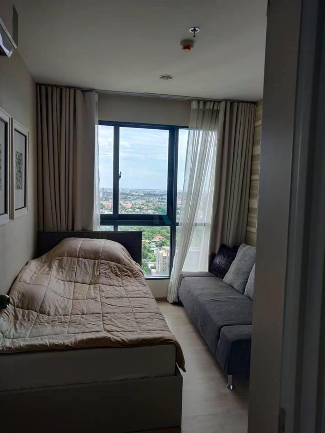 NOPPON REAL ESTATE CO.,LTD. Agency's Sale IDEO WUTTHAKAT 45 sqm. 2 bedrooms, 30th floor, near BTS Wutthakat, The Mall Tha Phra 1