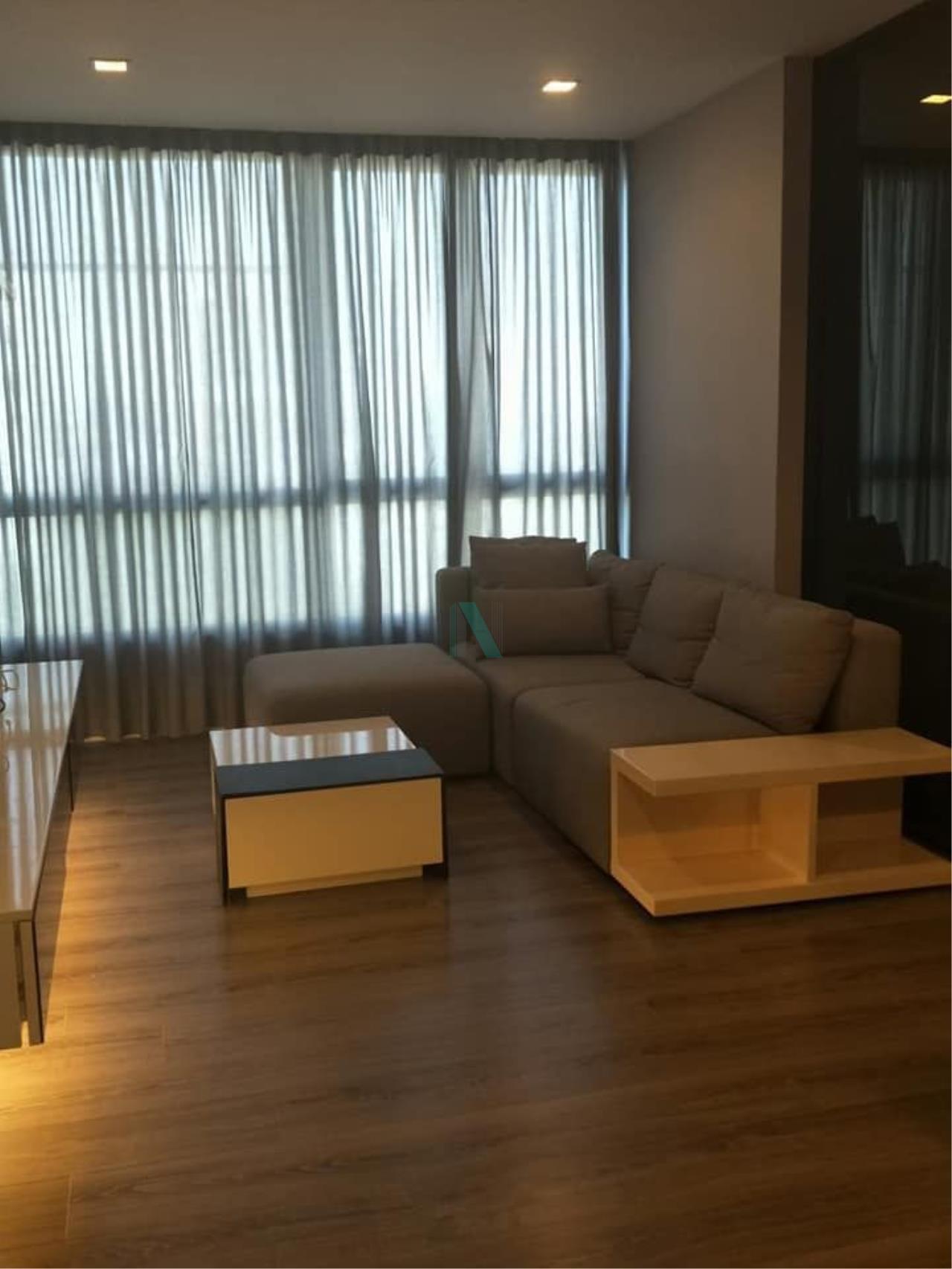 NOPPON REAL ESTATE CO.,LTD. Agency's For rent The Room Sukhumvit 40 1 bedroom 8th floor near BTS Ekkamai. 5