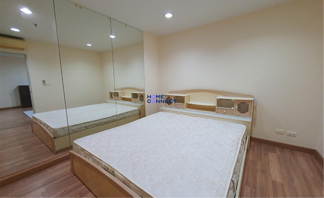 Home Connect Thailand Agency's Asoke Place Condominium for Rent 10