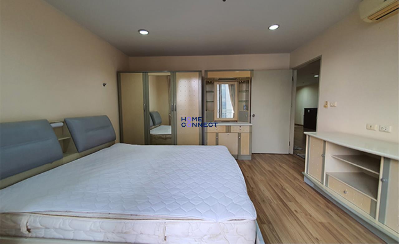 Home Connect Thailand Agency's Asoke Place Condominium for Rent 6