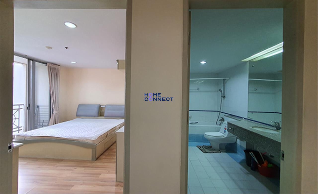Home Connect Thailand Agency's Asoke Place Condominium for Rent 8