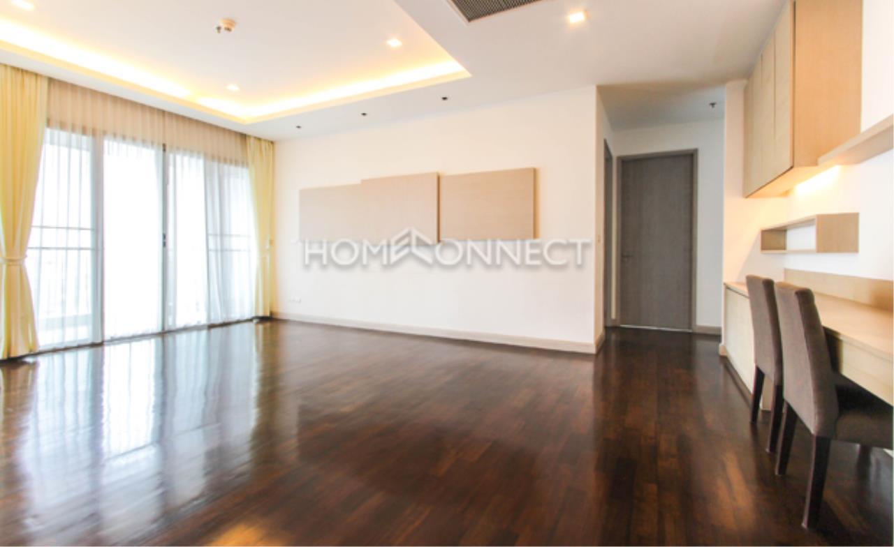 Home Connect Thailand Agency's 39 Boulevard Executive Residence 1