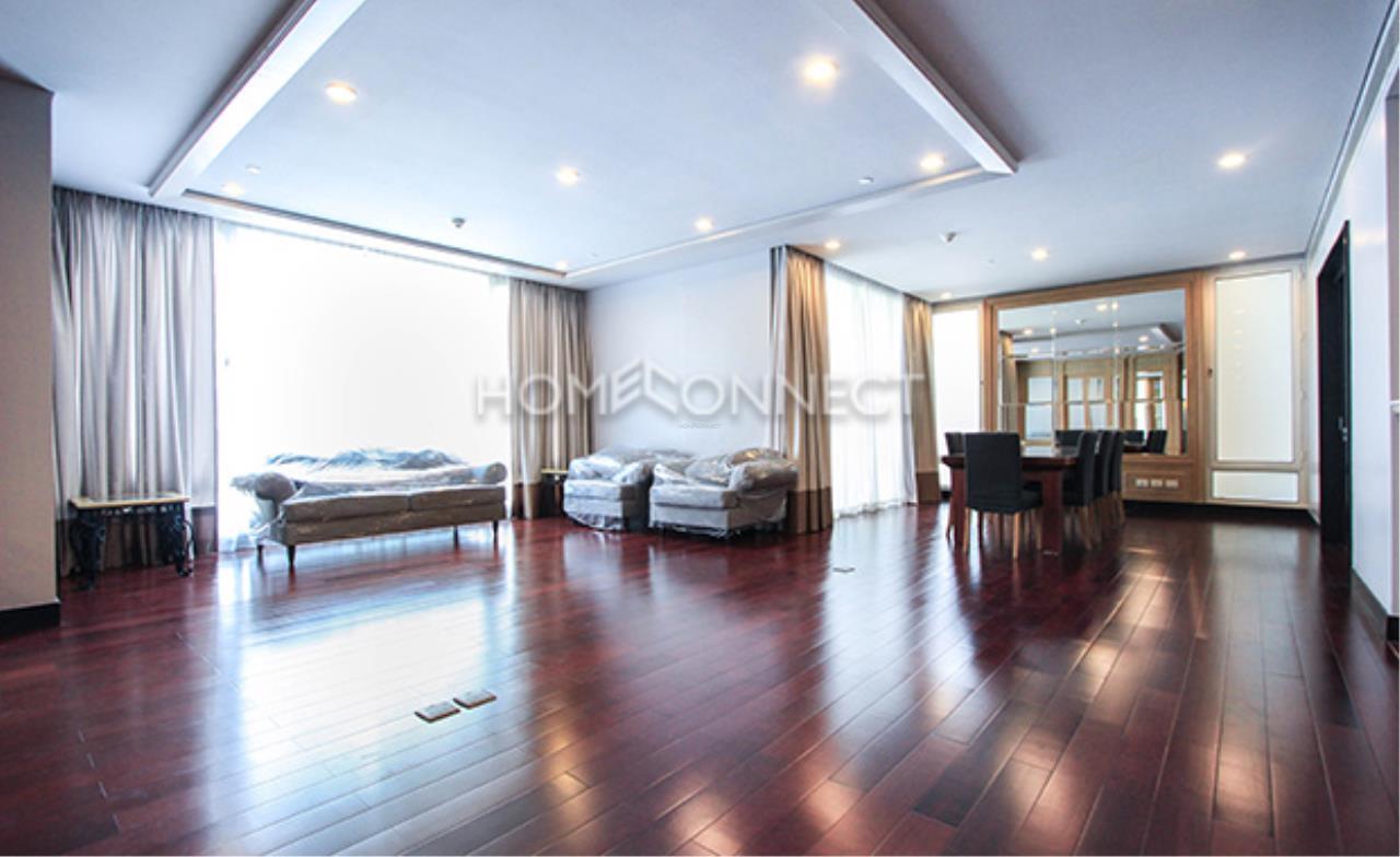 Home Connect Thailand Agency's The Park Chidlom Condominium for Rent 2