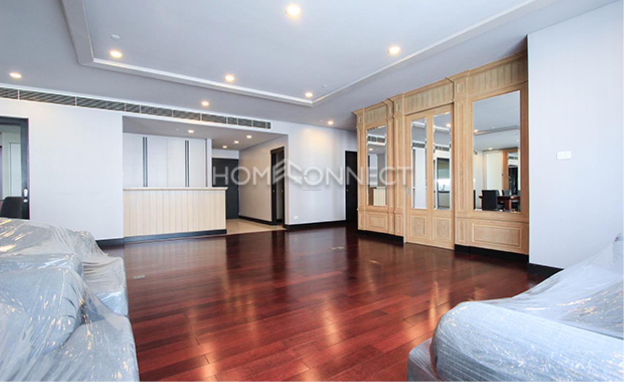 Home Connect Thailand Agency's The Park Chidlom Condominium for Rent 3