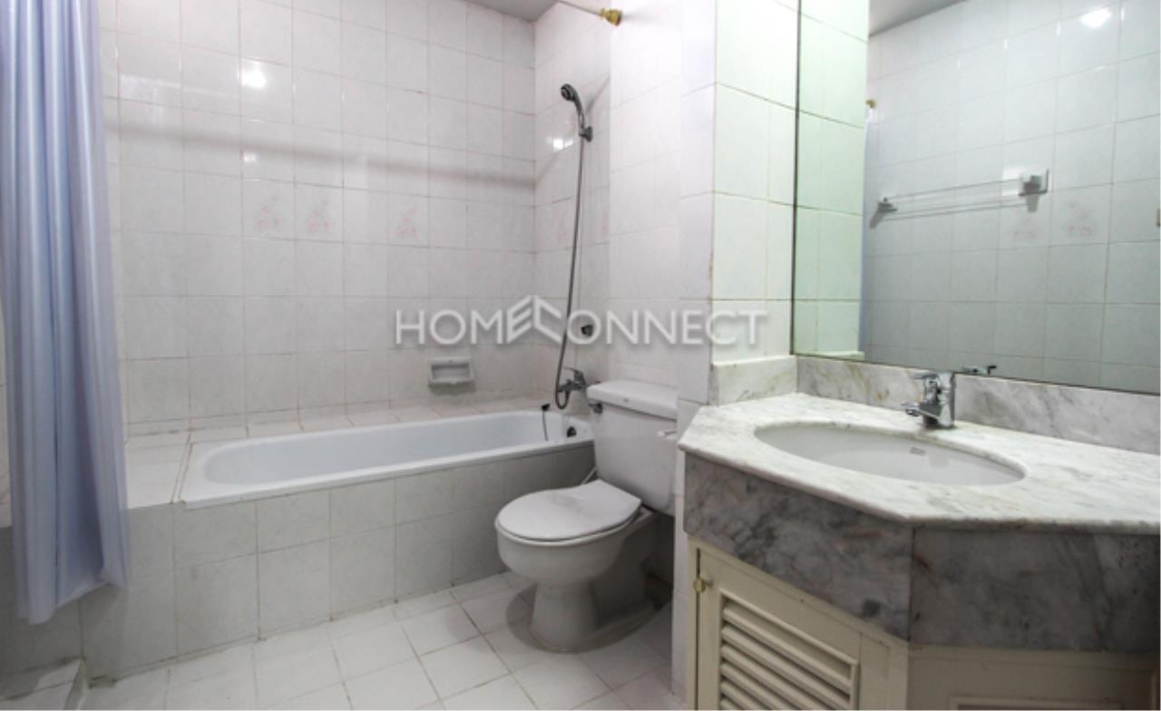Home Connect Thailand Agency's Tipamas Mansion Sukhumvit 49-6 Apartment for Rent 4