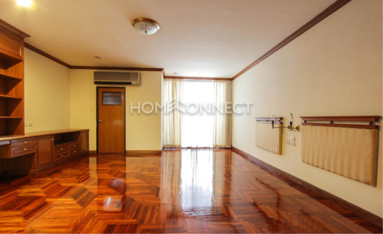 Home Connect Thailand Agency's Srirattana II Apartment for Rent 9