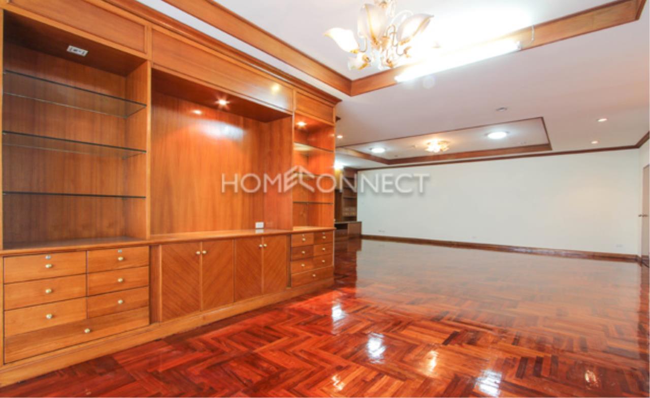 Home Connect Thailand Agency's Srirattana II Apartment for Rent 10