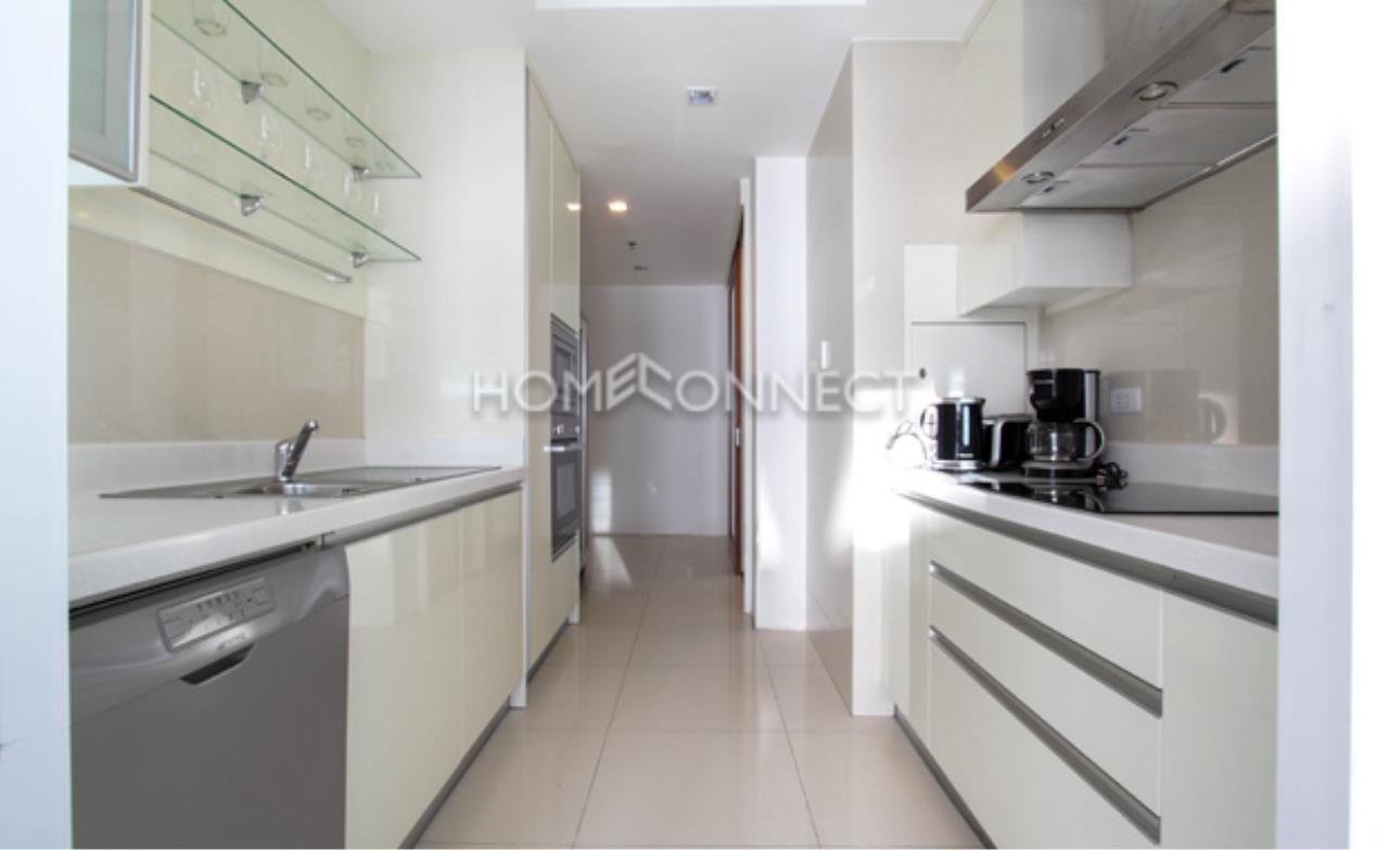 Home Connect Thailand Agency's G.M Service Apartment 10