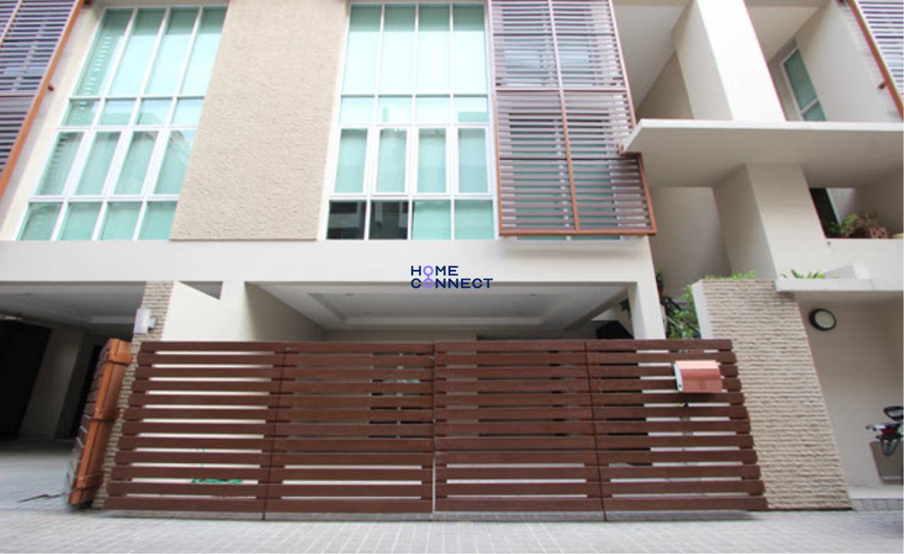 Home Connect Thailand Agency's The Park Lane Townhouse for Rent 1