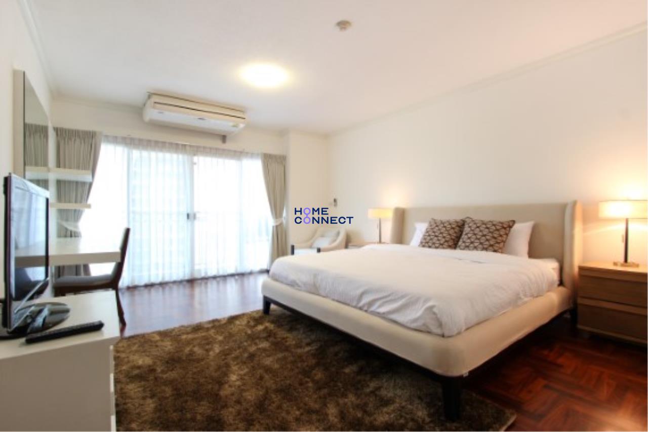 Home Connect Thailand Agency's Sathorn Park Place Condominium for Rent 5