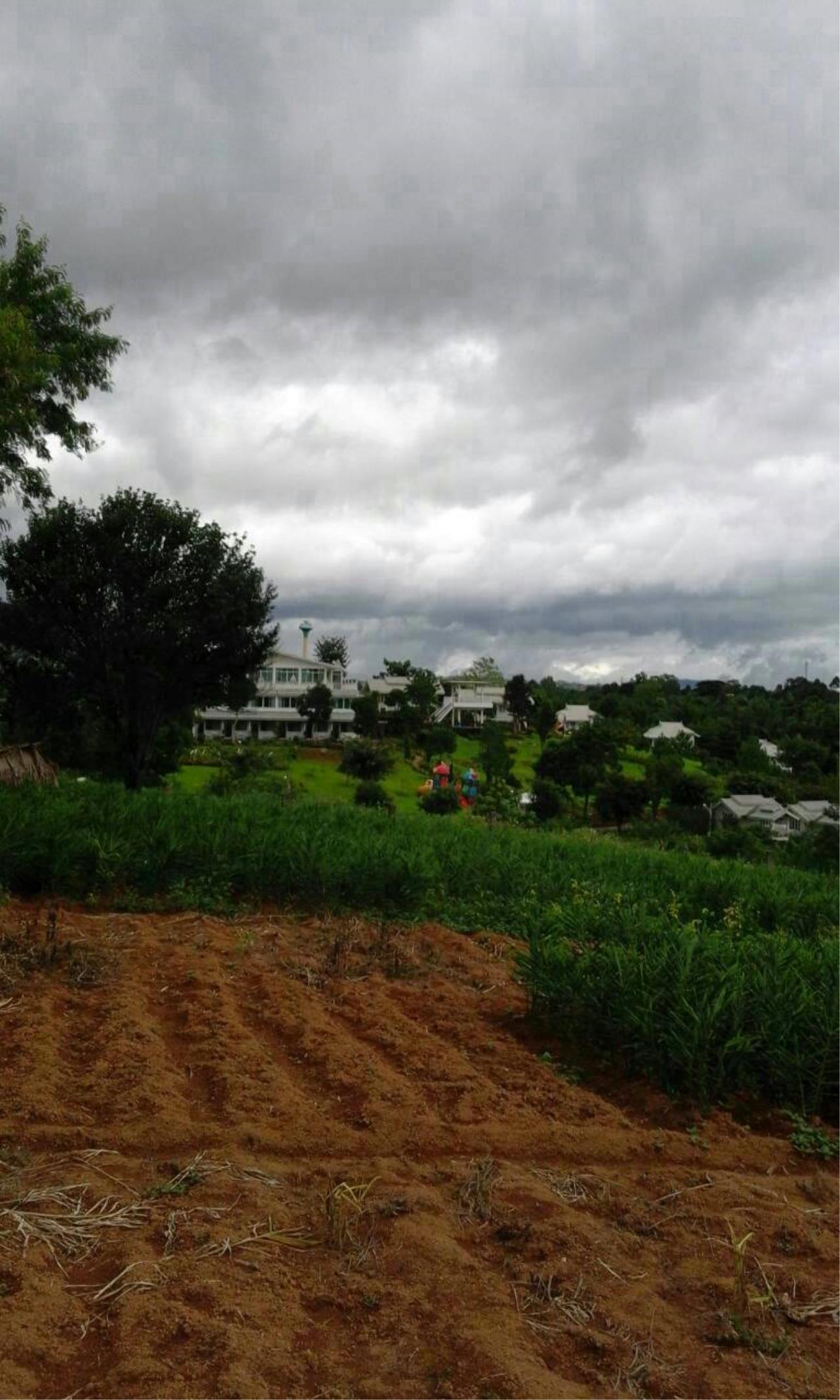 RE/MAX Realty Solutions Agency's LAND IN KHAOKOR 1