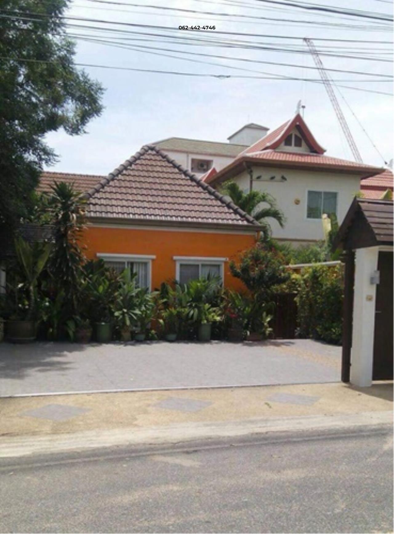 Jangproperty Agency's PUH_00164 House for sale near the beach Soi Pratumnak 5 Detached house Nong Prue, Chon Buri 5