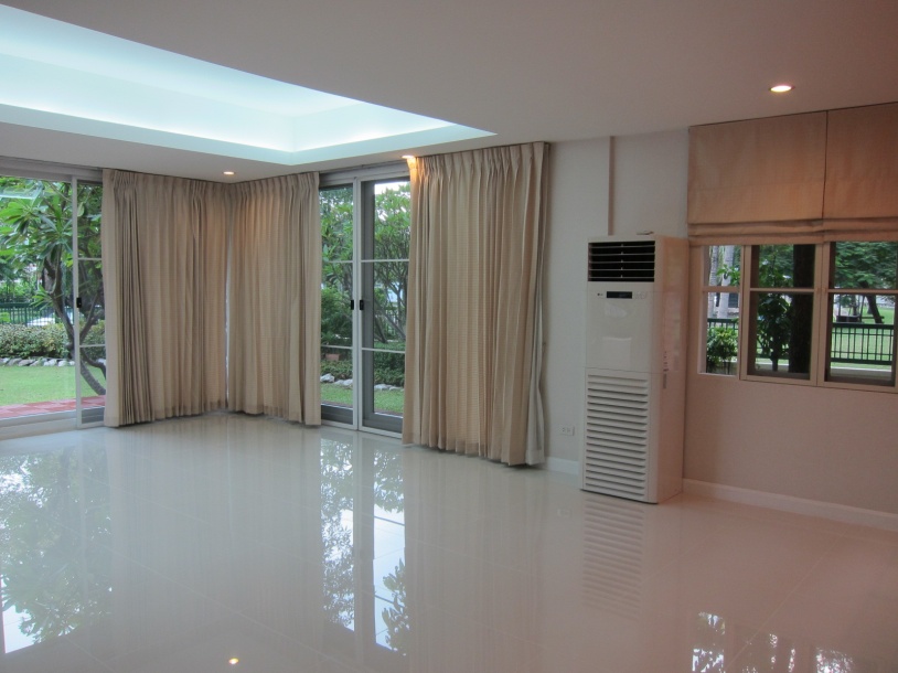 RE/MAX Properties Agency's House for RENT at Nantawan 9