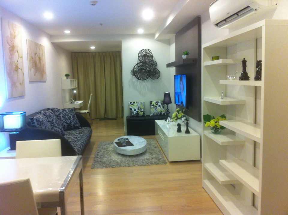 RE/MAX Properties Agency's Rent 1 bedroom at 15 sukhumvit residence 5