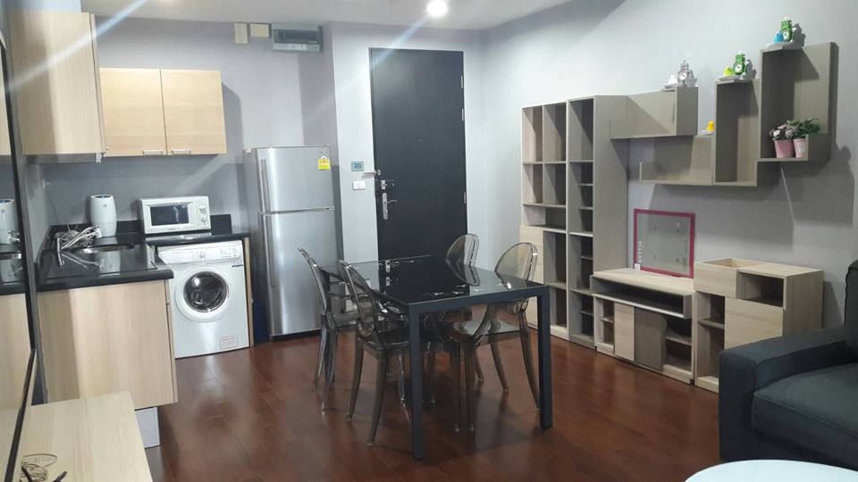 RE/MAX Properties Agency's Urgent Sale 1 Bedroom 57 Sq.M. in The Address Chidlom only 9.1 M.THB (Nego) 4