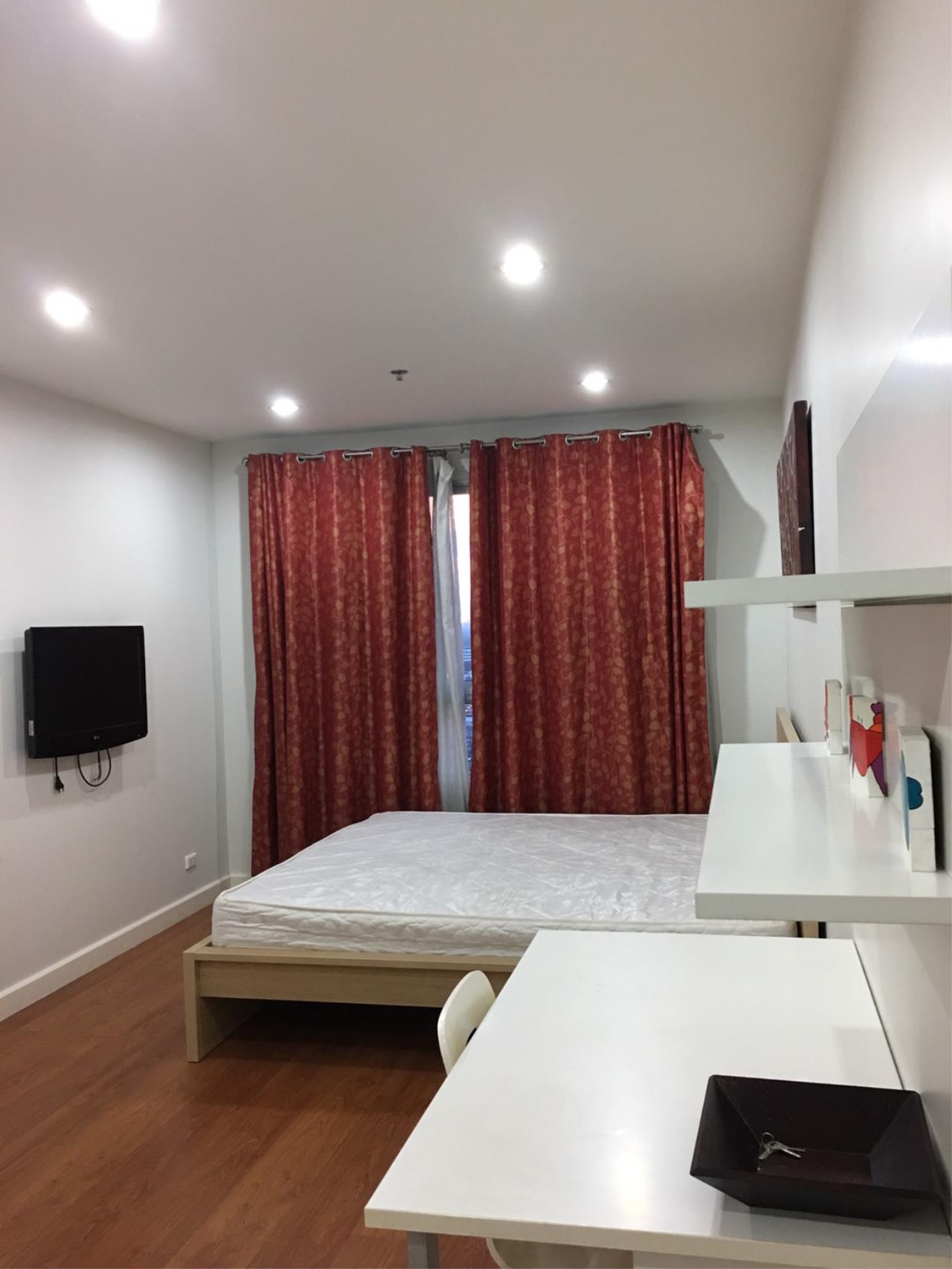 RE/MAX Properties Agency's 1 Bedroom for Rent Condo One X 3