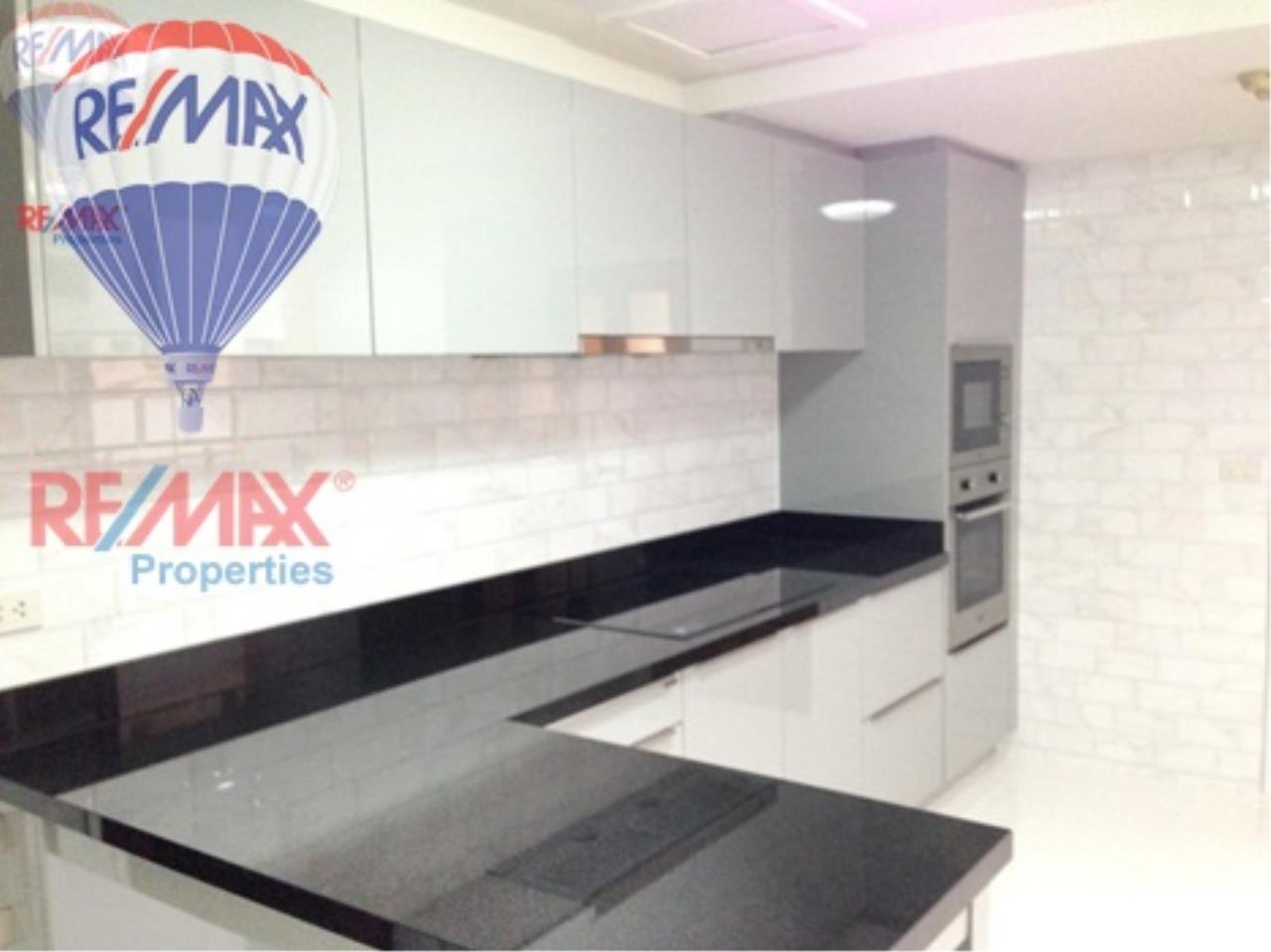RE/MAX Properties Agency's RENT 3+1 Bedroom 260 Sq.m at President Park 7