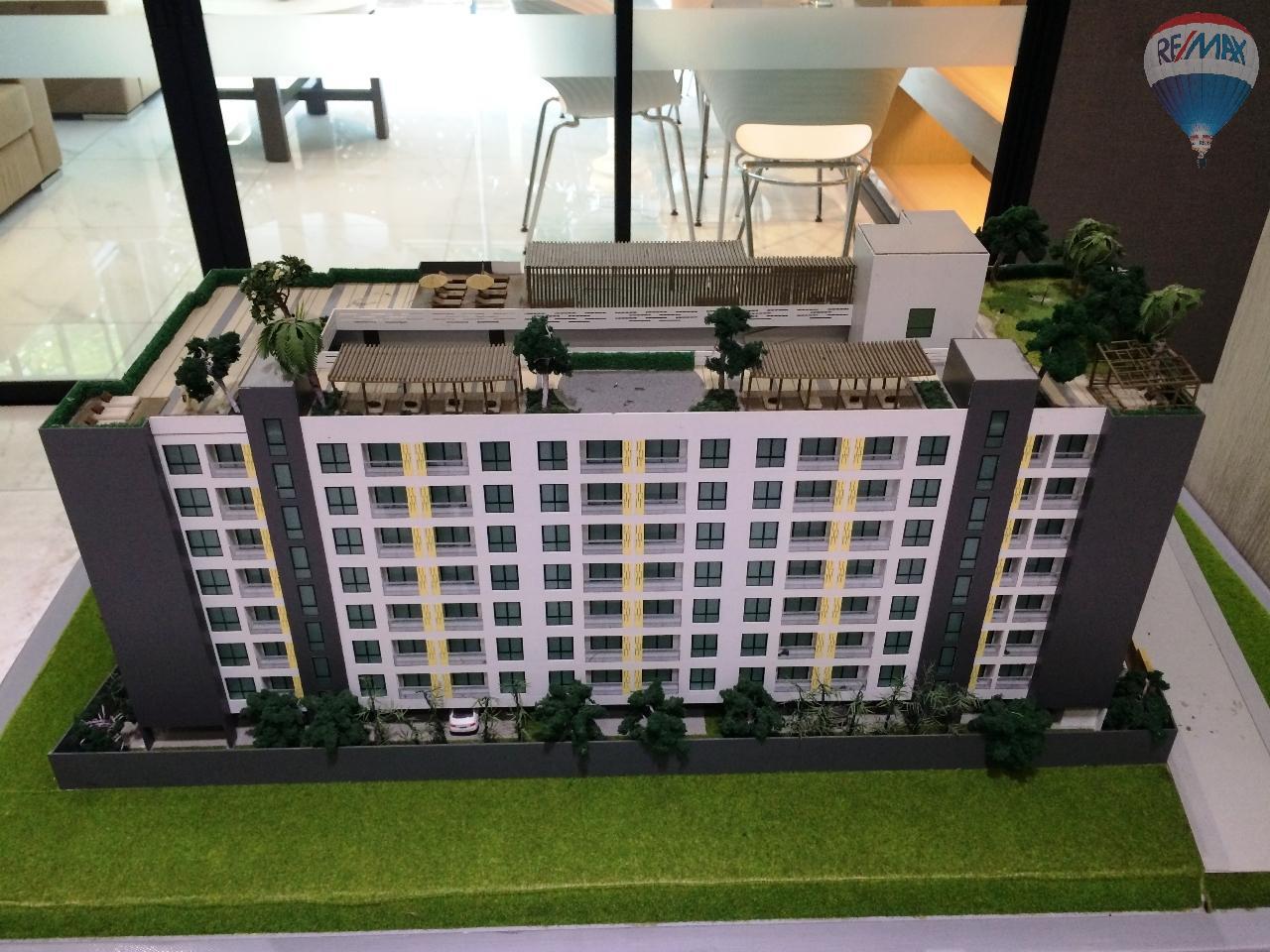 RE/MAX Properties Agency's Condo for RENT 1B/1B near BTS Thong Lo, 38 sq.m., top floor 1