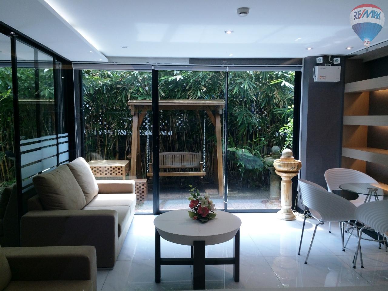 RE/MAX Properties Agency's Condo for RENT 1B/1B near BTS Thong Lo, 38 sq.m., top floor 3