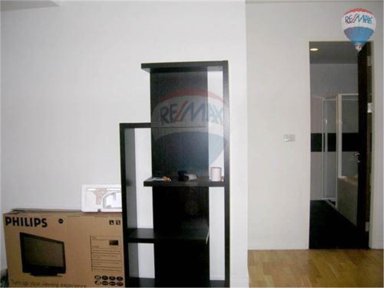 RE/MAX Properties Agency's 1 Bedroom Apartment- Urbana Sathorn 19