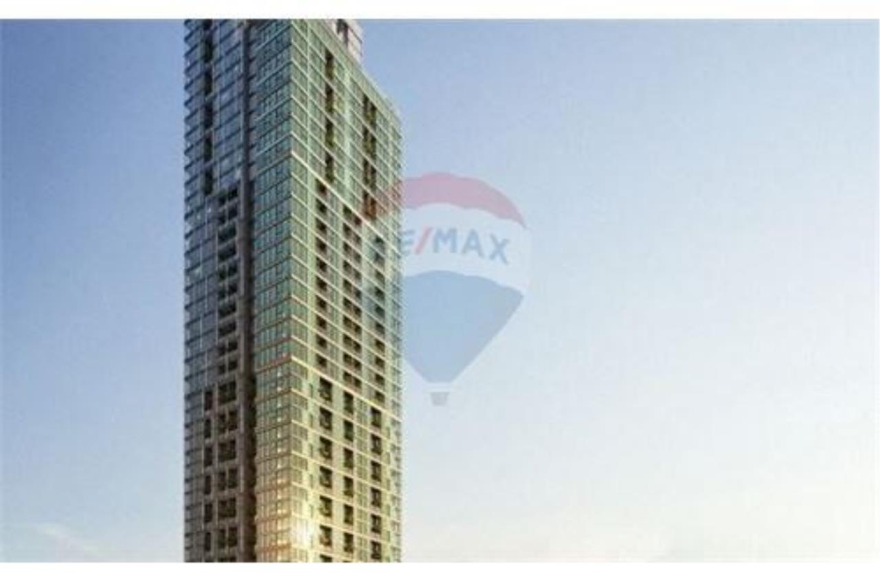 RE/MAX Properties Agency's SALE The Lofts Silom 2BED 72SQM. 5