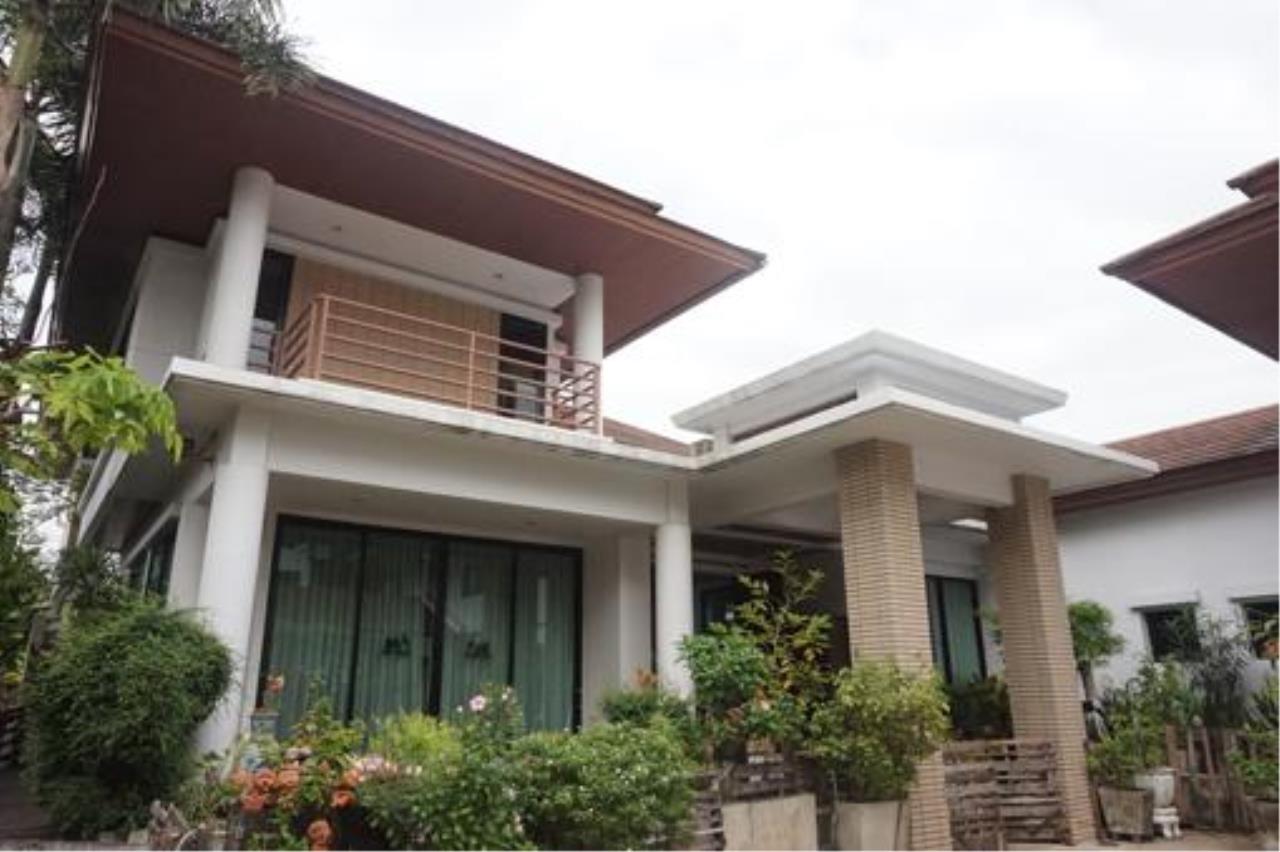 Right Move Thailand Agency's HR744 House For Sale 5 Bedrooms 700 Sqm 1
