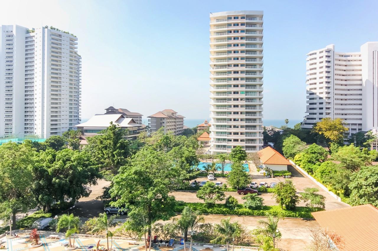 Thaiproperty1 Agency's Jomtien Side Studio For Sale At View Talay 5D 12