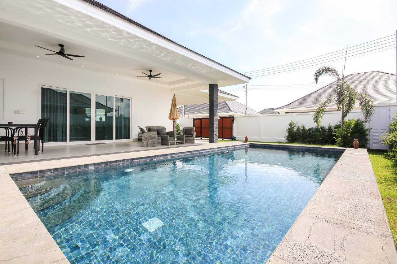 Thaiproperty1 Agency's New Fully Furnished 3 Bed Pool Villa 10 Min From Town - Aria Hua Hin 1