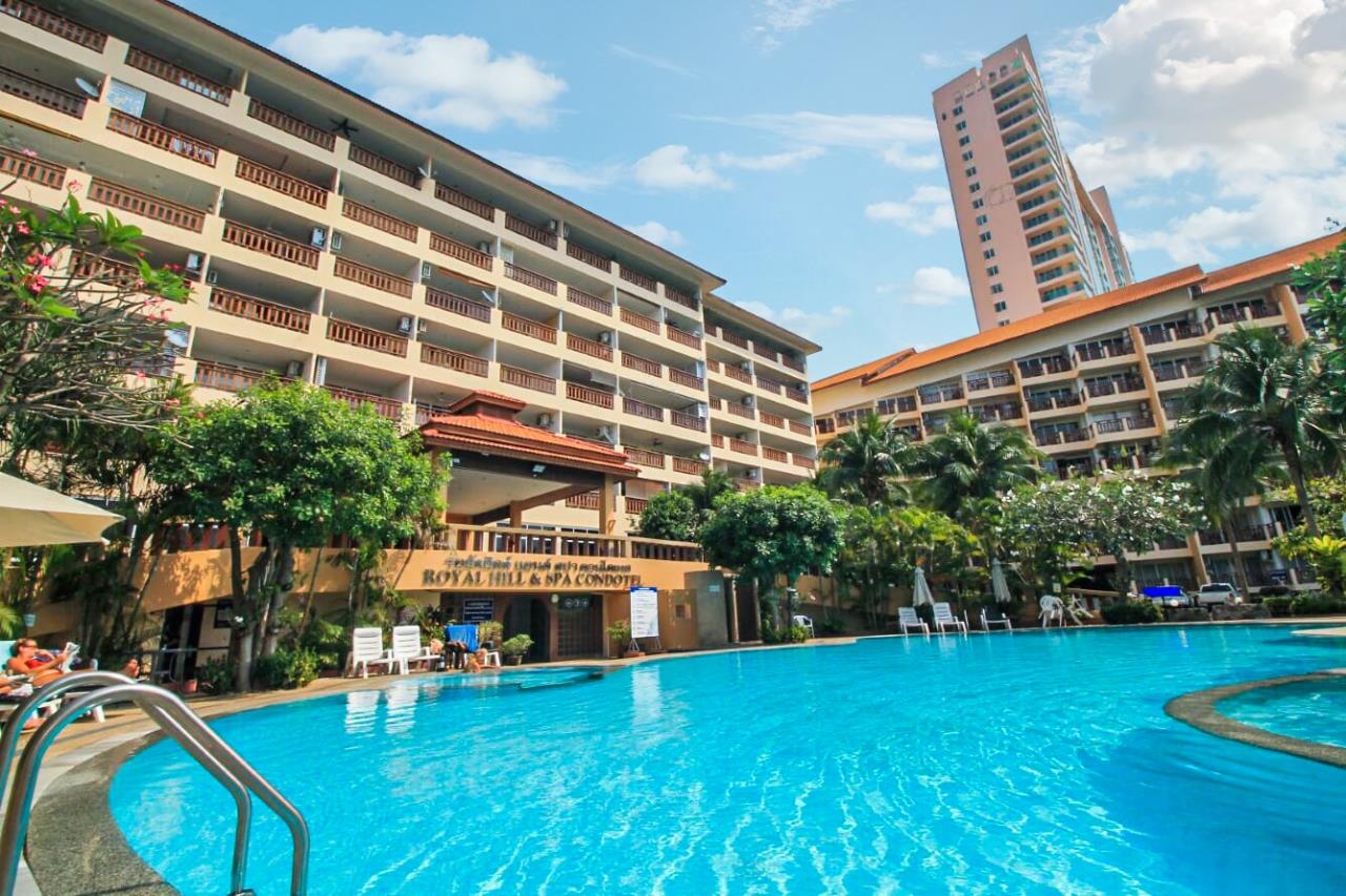 Thaiproperty1 Agency's 2 Bed Foreign Name Corner Unit With Sea And Pool View - Royal Hill Jomtien 1