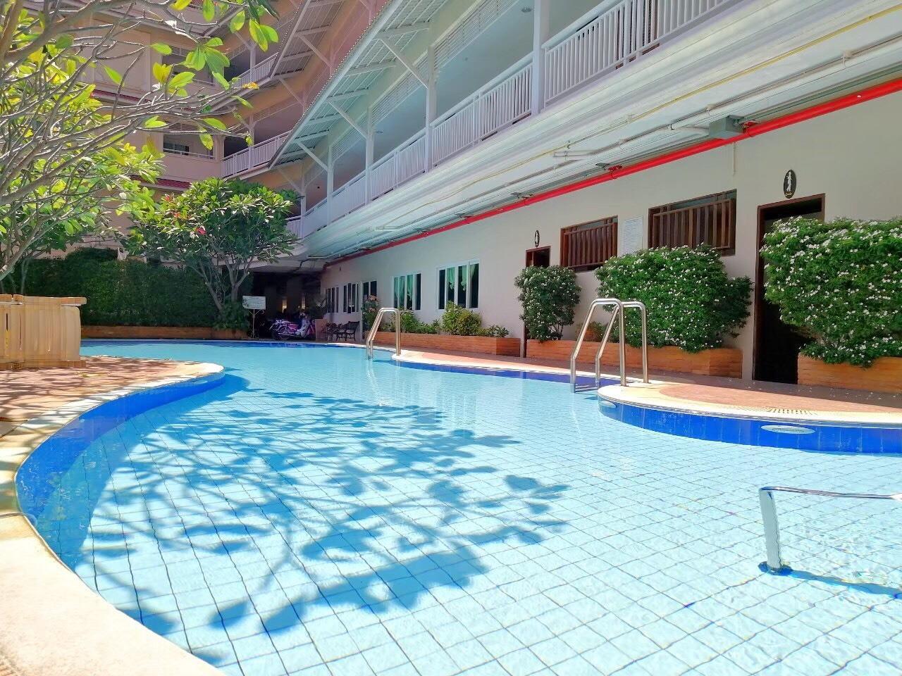 Thaiproperty1 Agency's Centrally Located Large 1 Bed Unit For Sale At Baan Klang Hua Hin  18