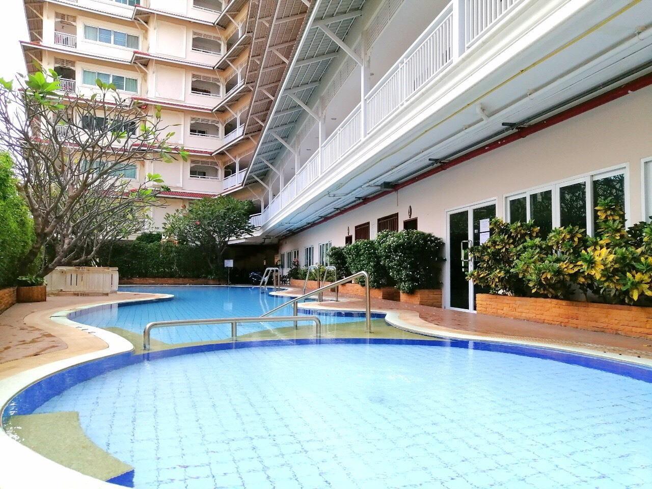 Thaiproperty1 Agency's Centrally Located Large 1 Bed Unit For Sale At Baan Klang Hua Hin  17