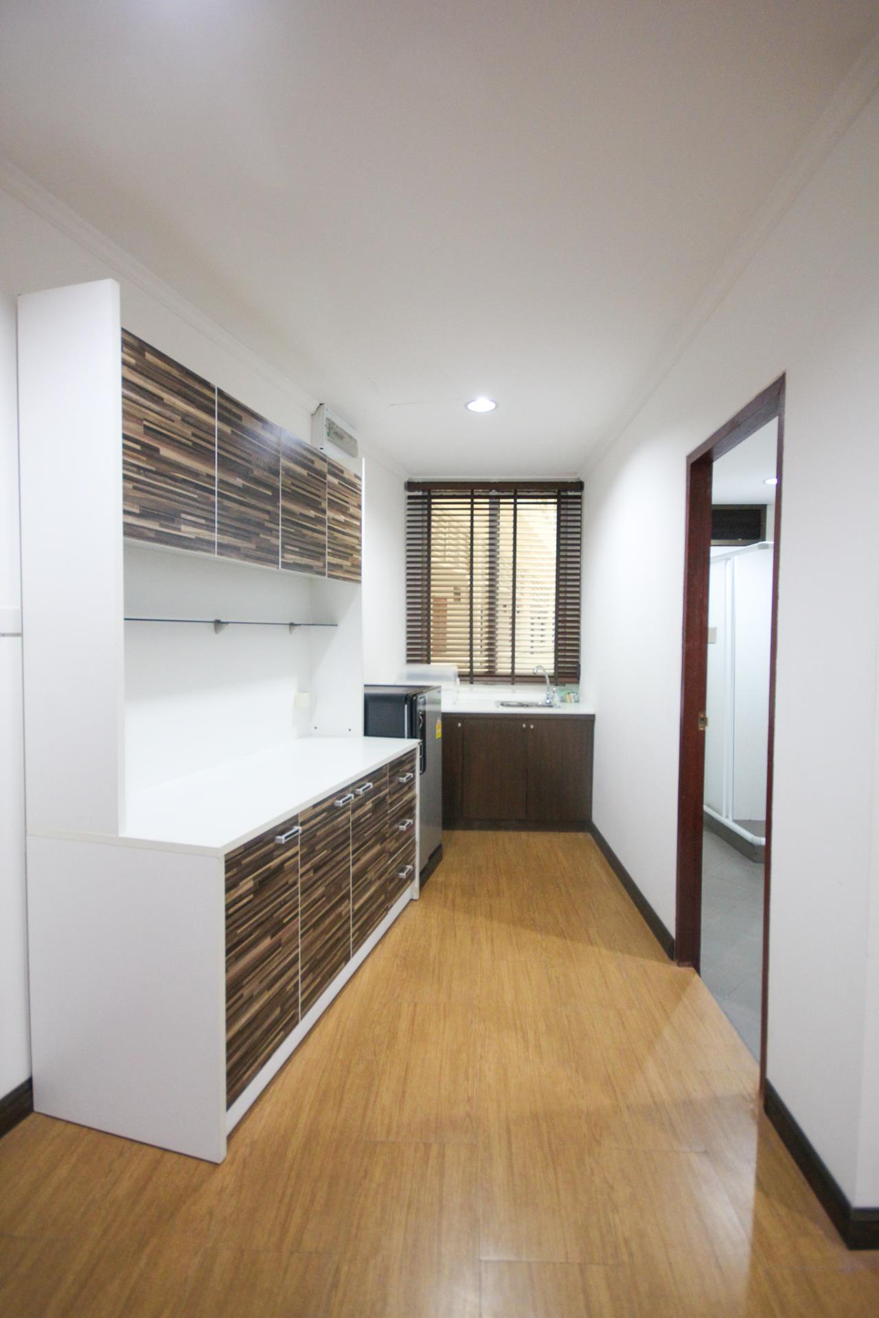 Thaiproperty1 Agency's Centrally Located Large 1 Bed Unit For Sale At Baan Klang Hua Hin  4
