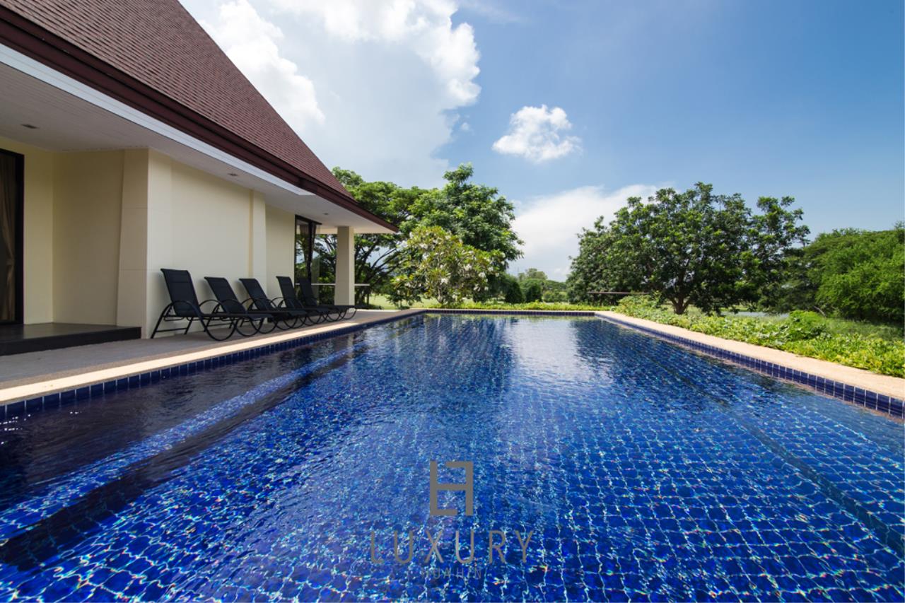 Luxury Hua Hin Property Agency's 7 Bed Mansion on Golf Course 3