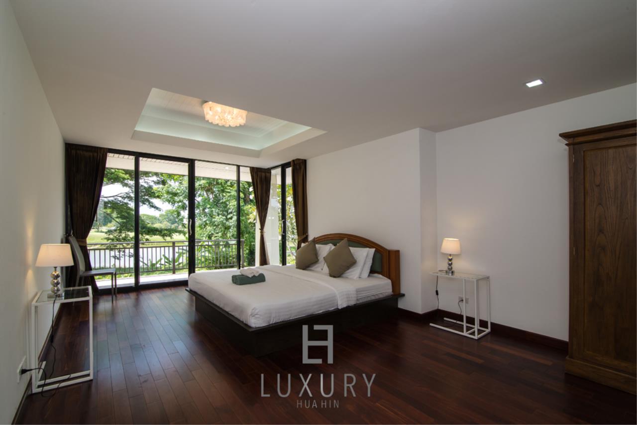 Luxury Hua Hin Property Agency's 7 Bed Mansion on Golf Course 14