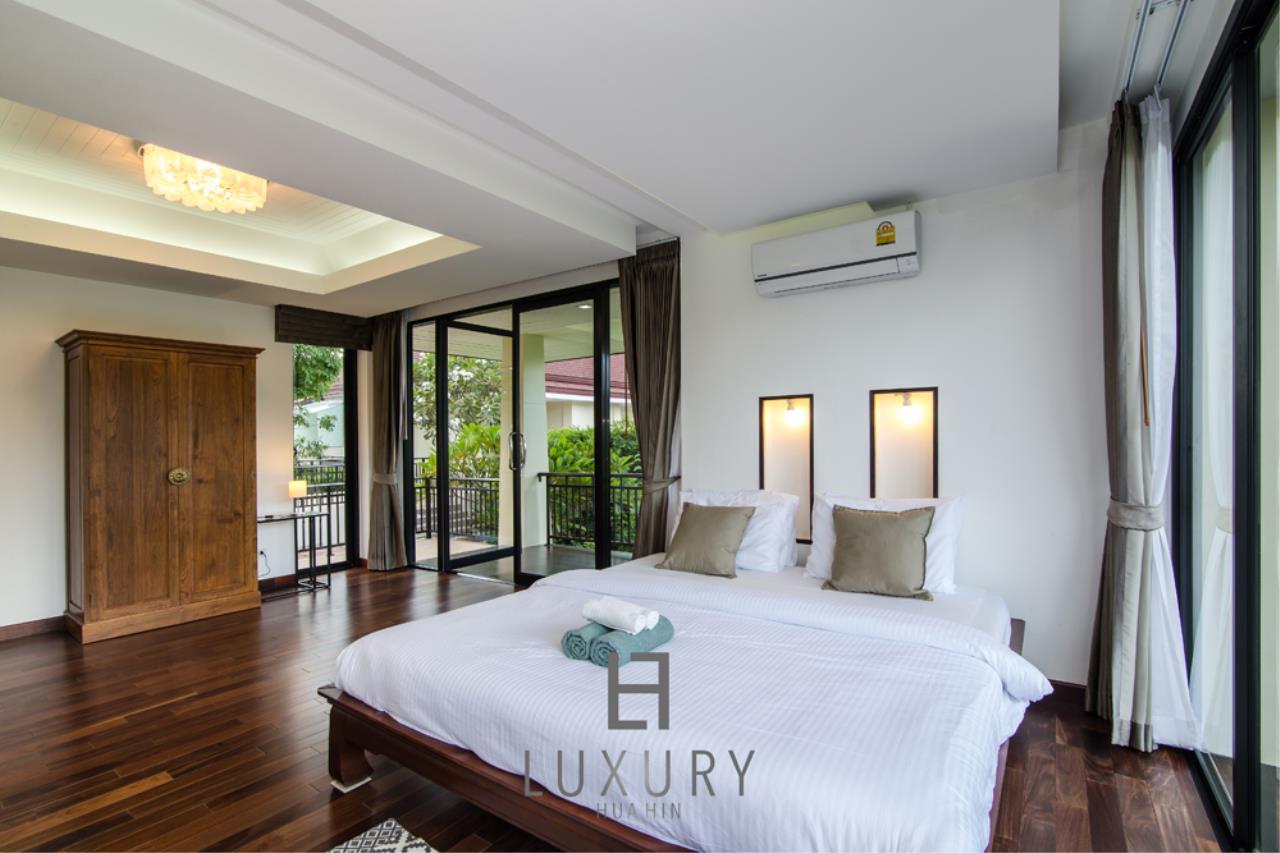 Luxury Hua Hin Property Agency's 7 Bed Mansion on Golf Course 23